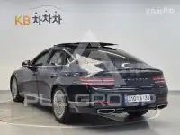 2022 Genesis G80