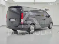 2022 Hyundai Staria