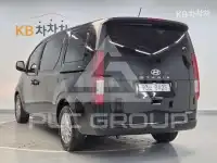 2022 Hyundai Staria
