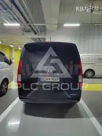 2022 Hyundai Staria