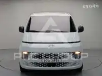 2022 Hyundai Staria