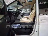 2022 Hyundai Staria