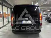 2022 Hyundai Staria