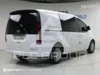 2022 Hyundai Staria