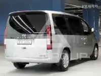 2022 Hyundai Staria