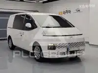 2022 Hyundai Staria