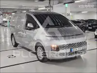 2022 Hyundai Staria