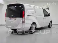 2022 Hyundai Staria