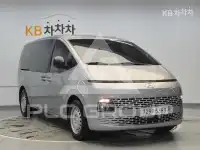 2022 Hyundai Staria