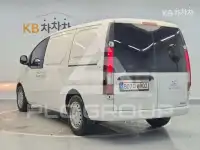 2022 Hyundai Staria
