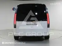2022 Hyundai Staria
