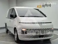 2022 Hyundai Staria
