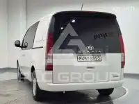 2022 Hyundai Staria