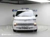 2022 Hyundai Staria