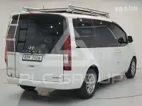 2022 Hyundai Staria