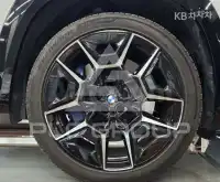 2023 BMW M1