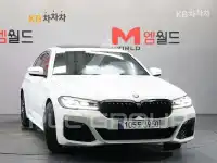 2023 BMW 523