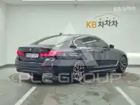 2023 BMW 523