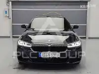 2023 BMW 523