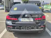2023 BMW 523