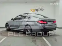 2023 BMW 523