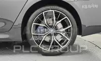 2023 BMW 523