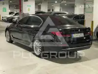 2023 BMW 523