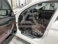 2023 BMW 523
