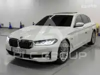 2023 BMW 523
