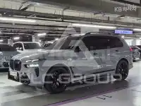 2023 BMW X7
