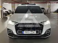 2023 Audi SQ7