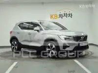 2023 Volvo XC40