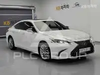 2023 Lexus ES