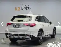 2023 Mercedes Benz GLC-Class