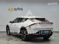 2023 KIA EV