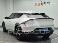 2023 KIA EV