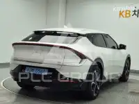 2023 KIA EV