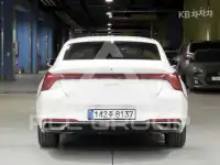 2023 KIA K8