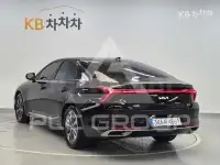 2023 KIA K8