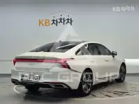2023 KIA K8