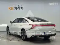 2023 KIA K8