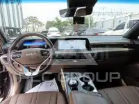 2023 KIA K8