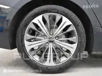 2023 KIA K8