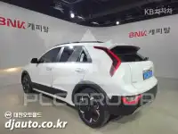 2023 KIA Niro