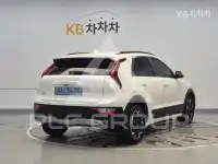 2023 KIA Niro