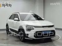 2023 KIA Niro