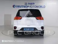 2023 KIA Niro