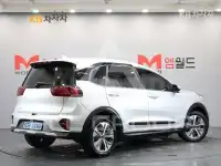 2023 KIA Niro