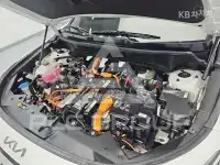 2023 KIA Niro