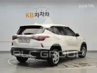 2023 KIA Seltos